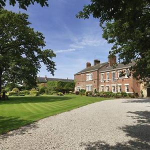 Singleton Lodge Country House Hotel